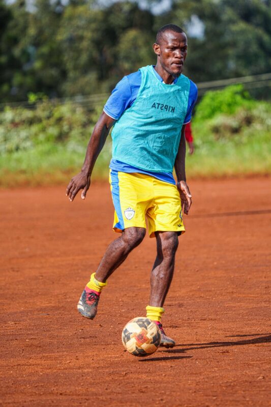 Fouda s'entrainant avec Sable FC